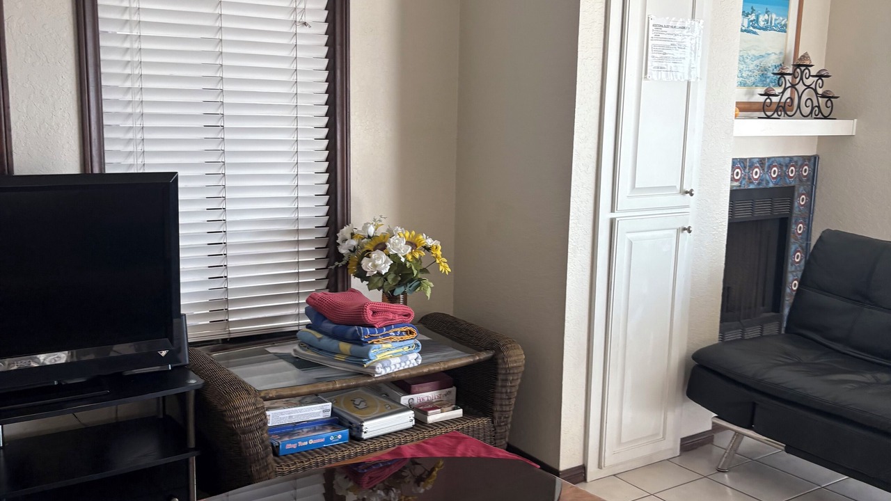 Photo of Livingroom in South Mission Beach