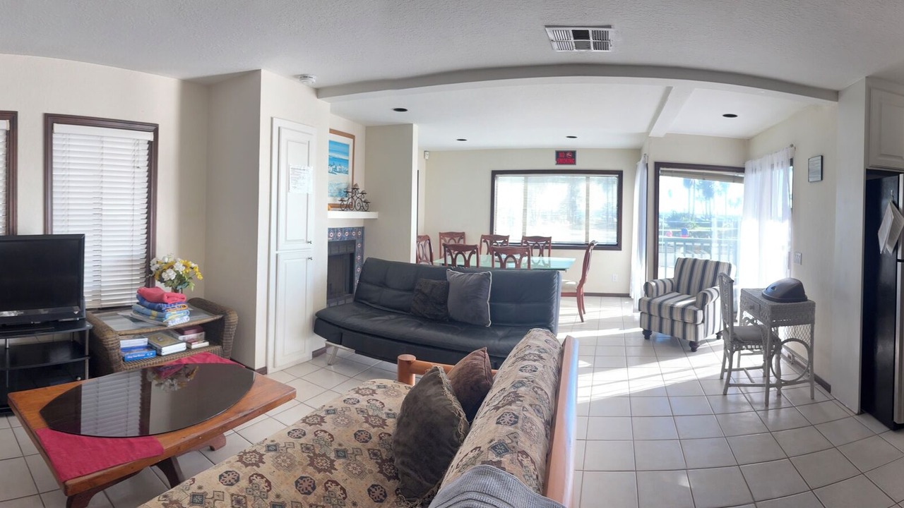 Photo of Livingroom in South Mission Beach