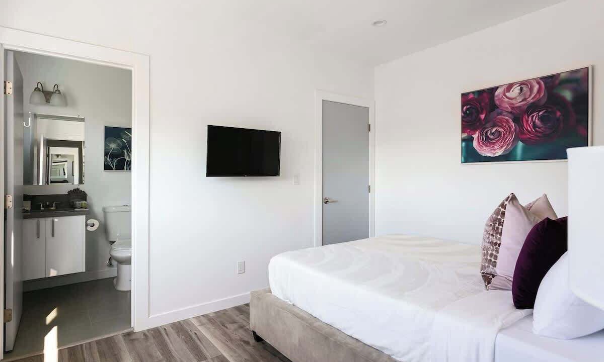Photo of Bedroom in Westlake