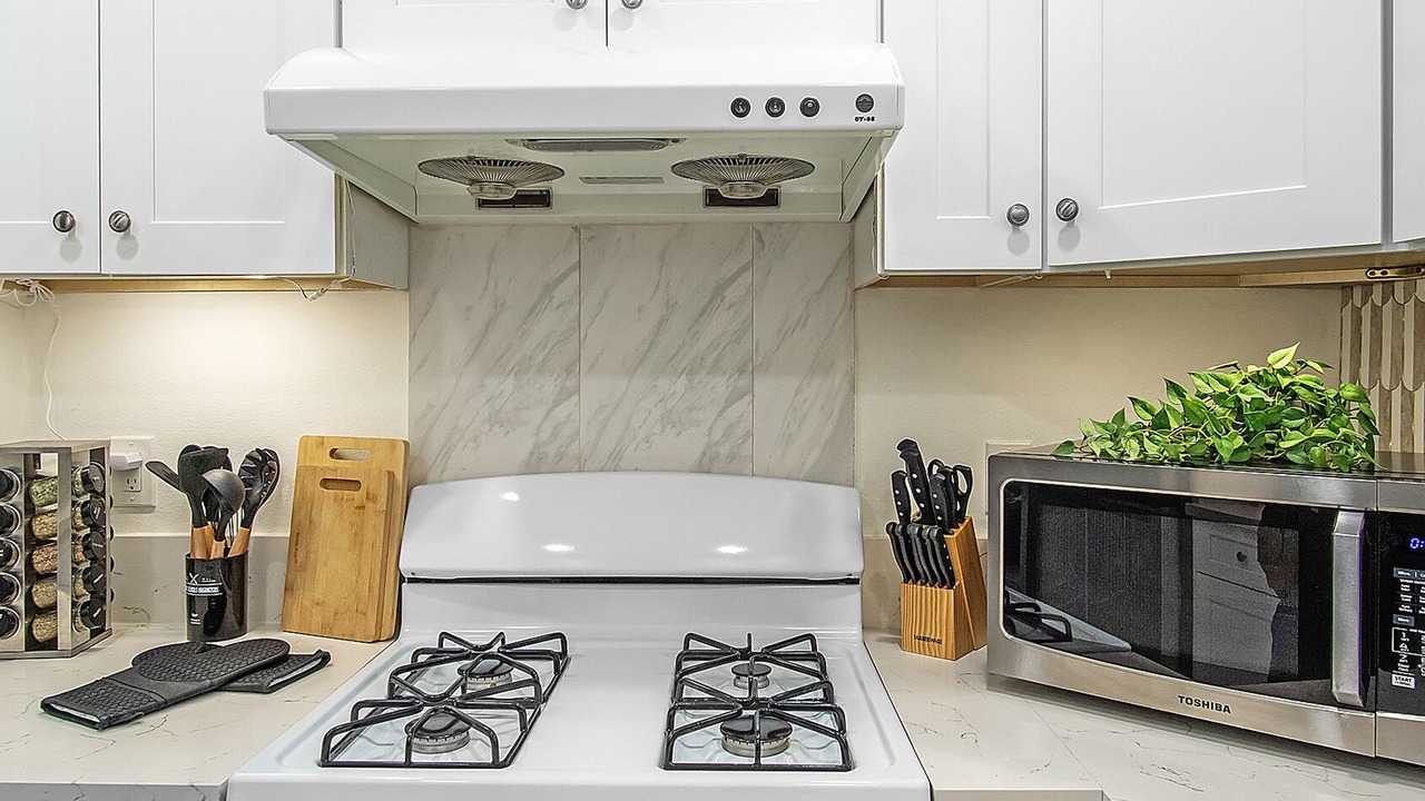 Photo of Kitchen in Azusa