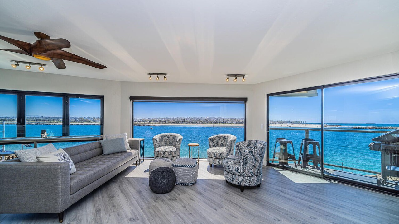 Photo of Livingroom in South Mission Beach