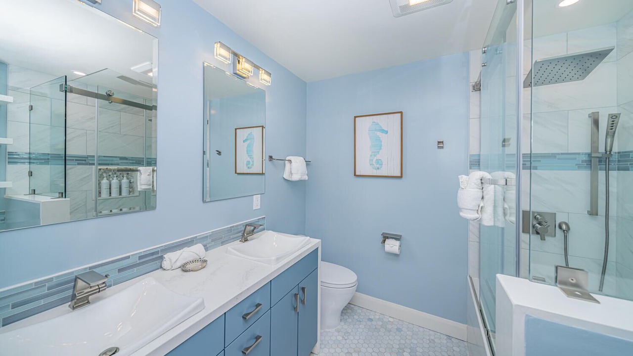 Photo of Bathroom in South Mission Beach