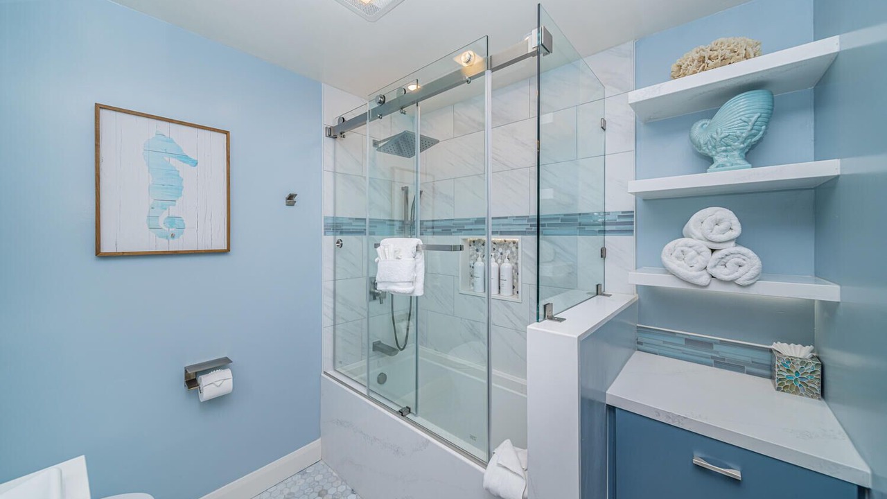 Photo of Bathroom in South Mission Beach