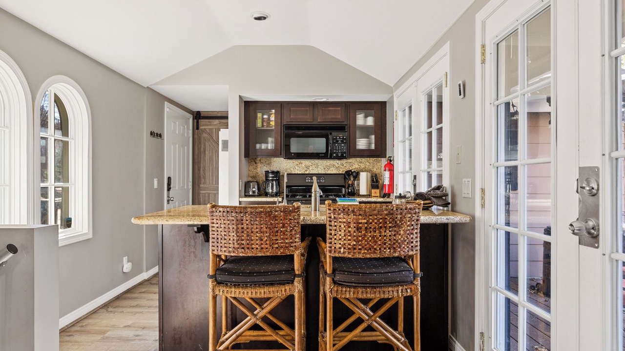 Photo of Kitchen in Green Valley Lake