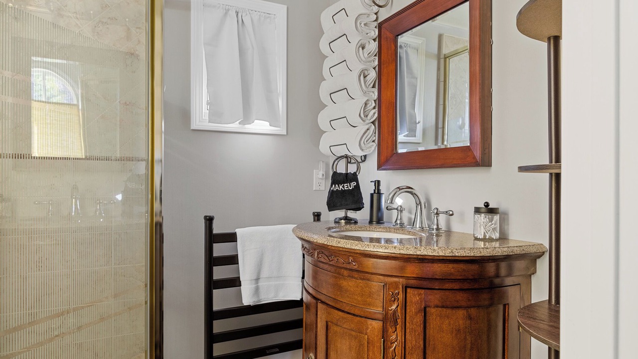 Photo of Bathroom in Green Valley Lake