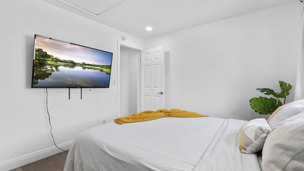 Photo of Bedroom in Costa Mesa
