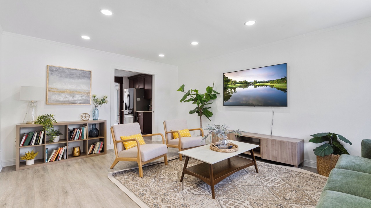 Photo of Livingroom in Costa Mesa