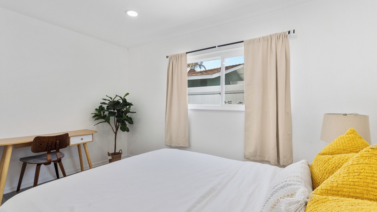 Photo of Bedroom in Costa Mesa
