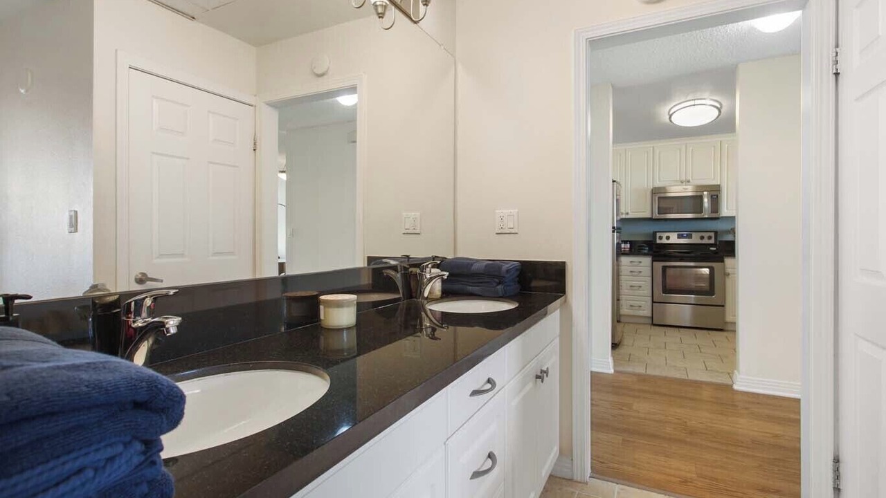 Photo of Kitchen in Marina Peninsula