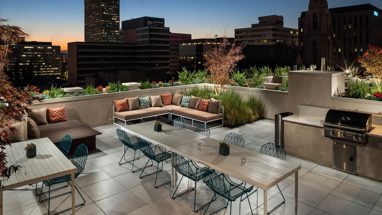 Photo of Outdoor in Wilshire Center