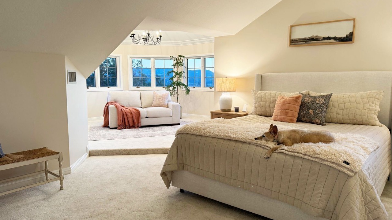 Photo of Bedroom in Lakeside