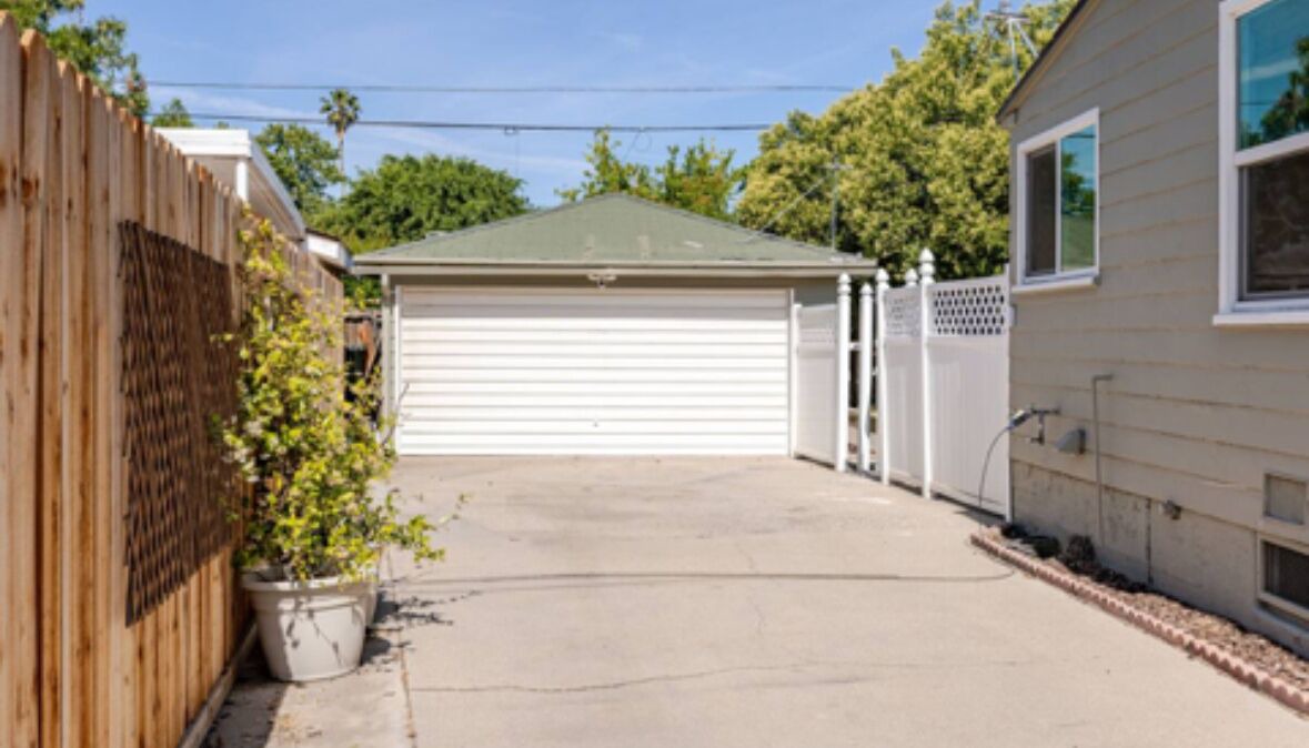 Photo of Outdoor in Bakersfield