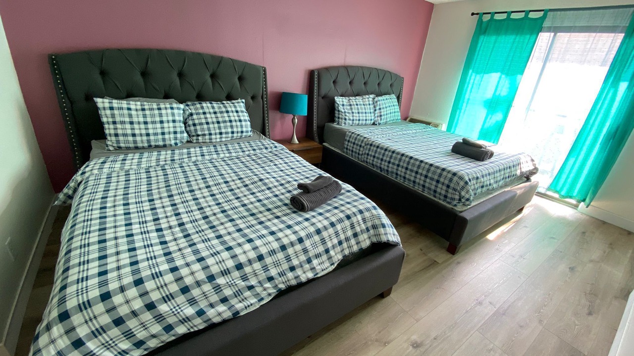 Photo of Bedroom in Pico - Robertson