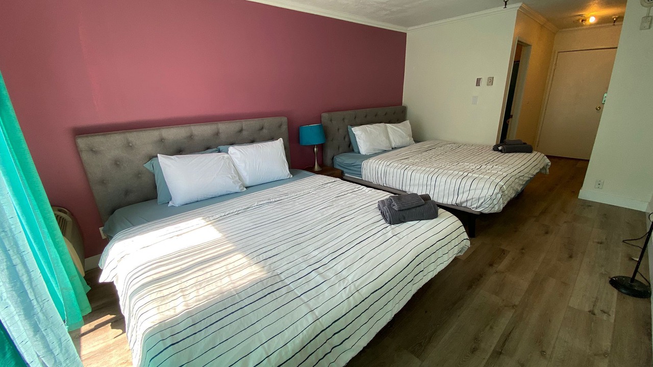 Photo of Bedroom in Pico - Robertson