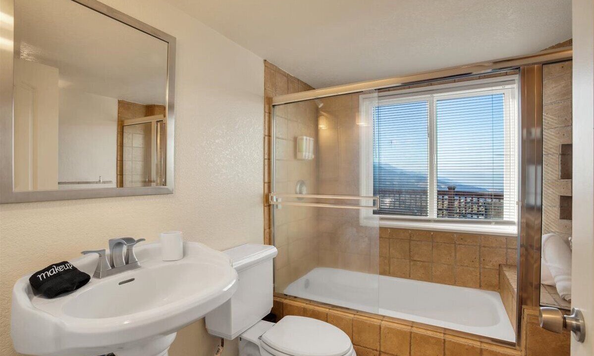 Photo of Bathroom in Mountain Center