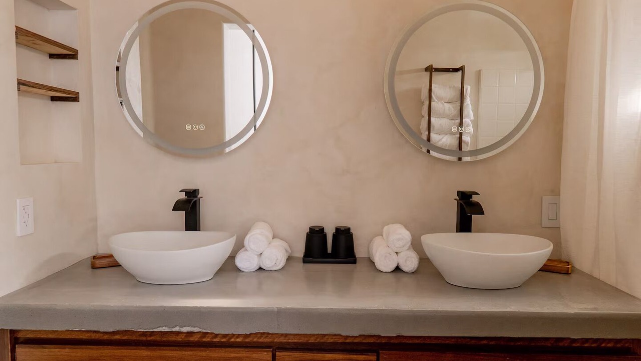 Photo of Bathroom in Moreno Valley