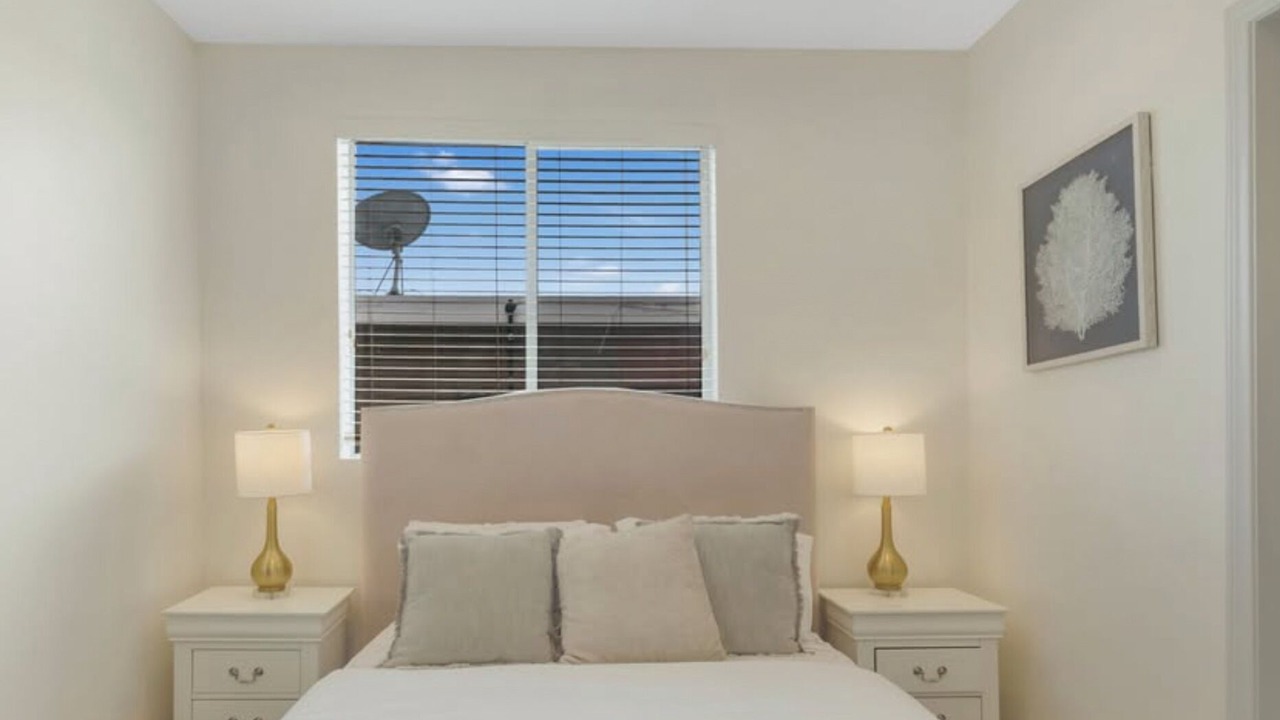 Photo of Bedroom in East Hollywood
