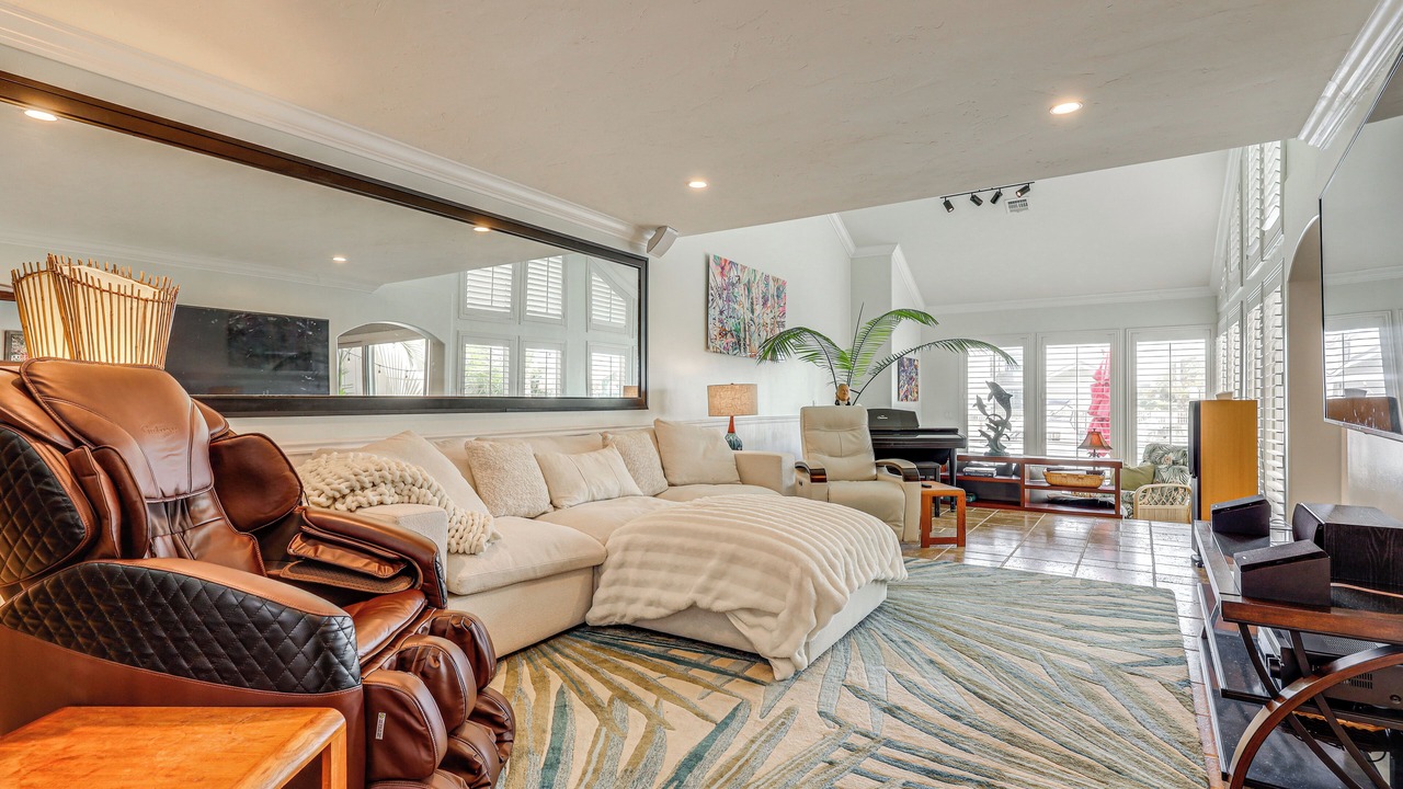 Photo of Livingroom in Channel Islands