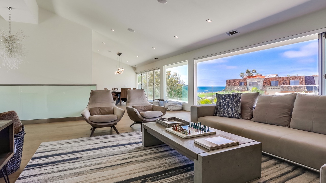 Photo of Livingroom in La Jolla