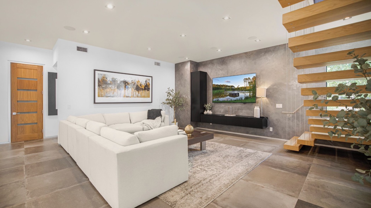 Photo of Livingroom in Encino