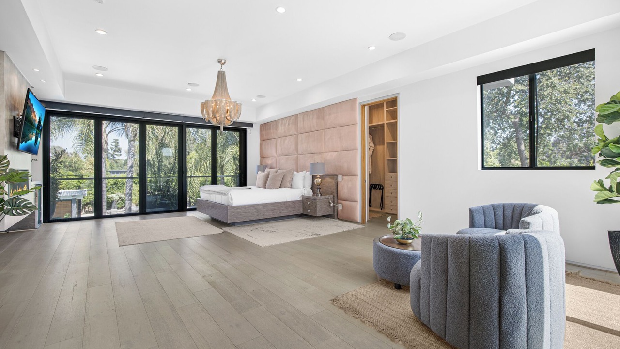 Photo of Bedroom in Encino