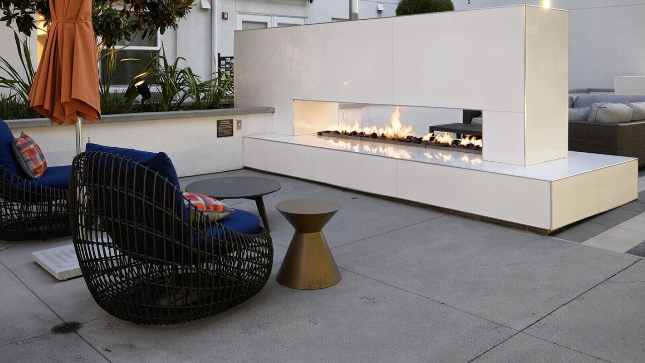 Photo of Patio Balcony in Orange