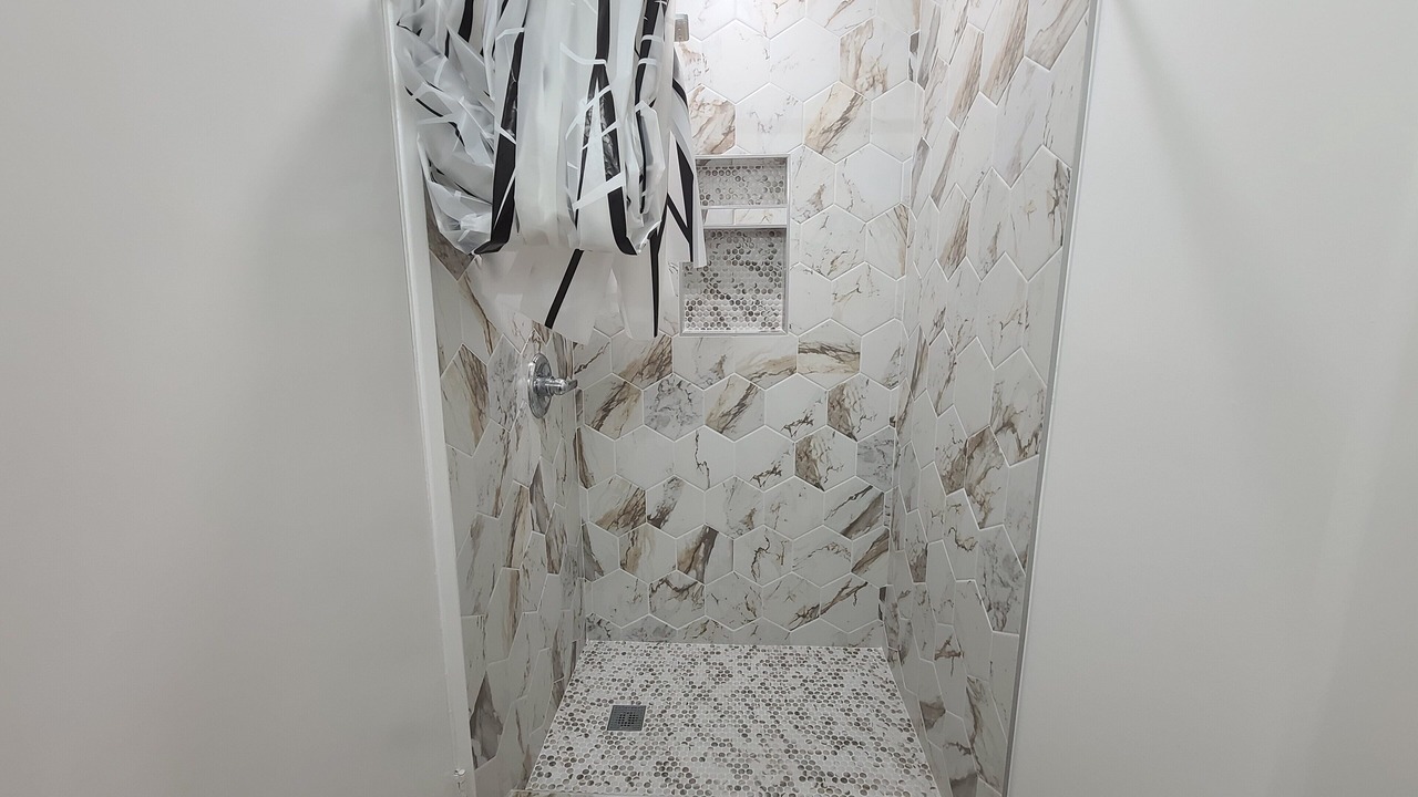 Photo of Bathroom in Delthorne