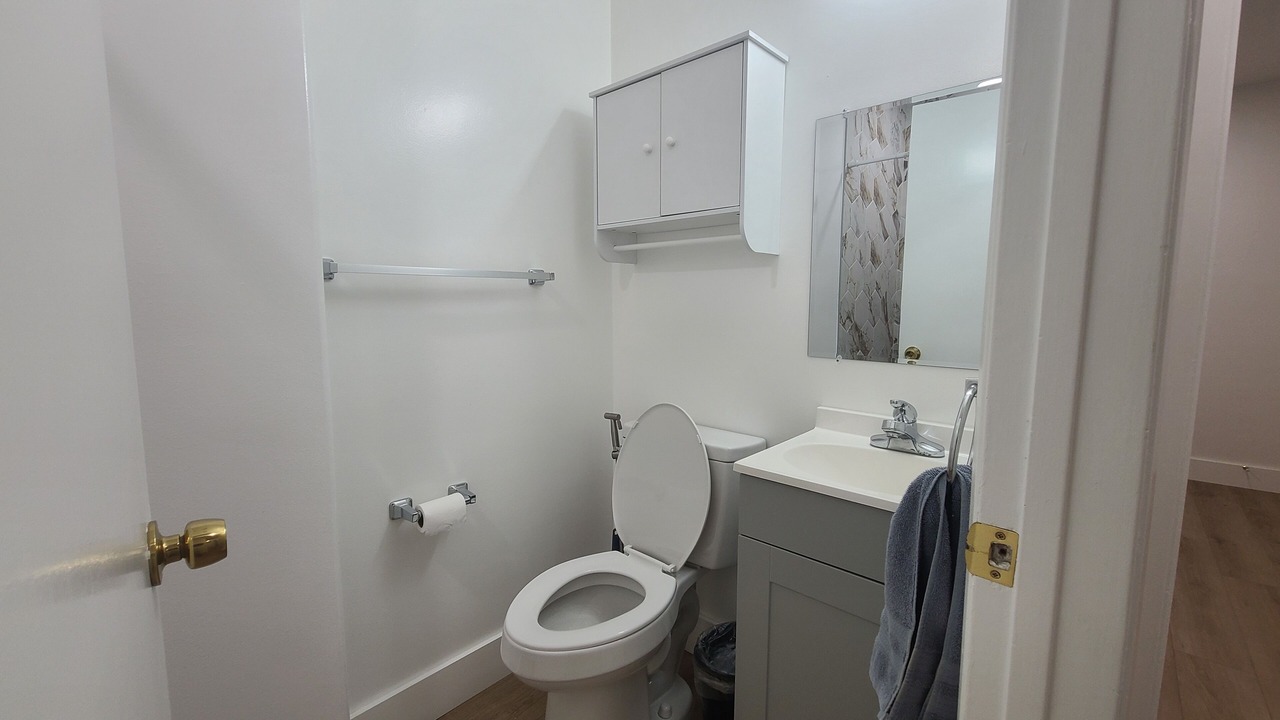 Photo of Bathroom in Delthorne