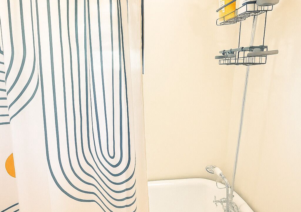 Photo of Bathroom in Park Mesa Heights