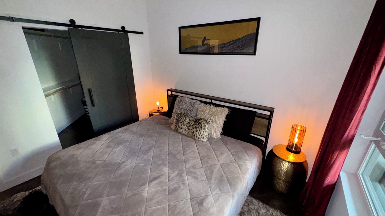 Photo of Bedroom in Costa Mesa