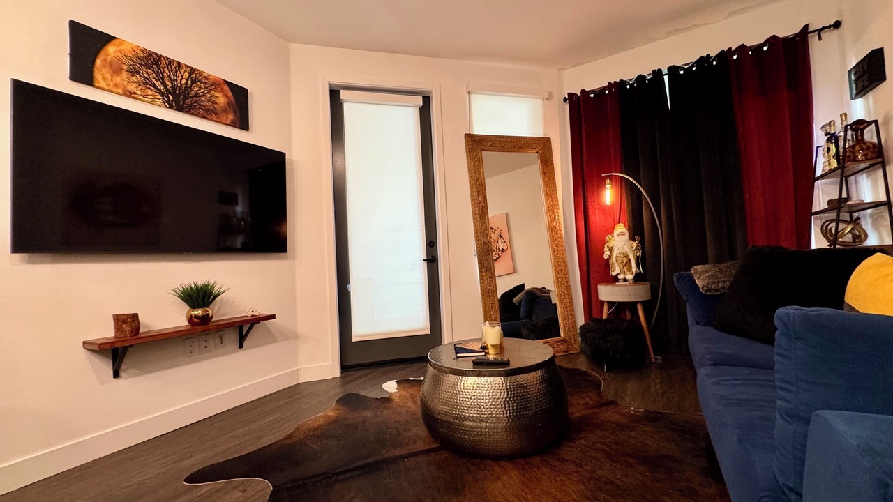 Photo of Livingroom in Costa Mesa
