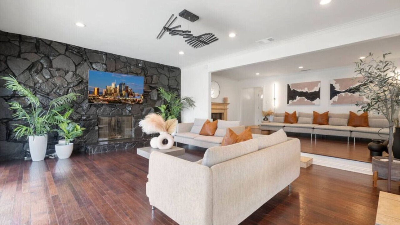 Photo of Livingroom in Los Altos