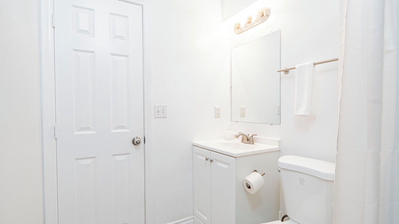 Photo of Bathroom in Alhambra