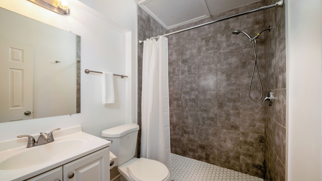 Photo of Bathroom in Alhambra