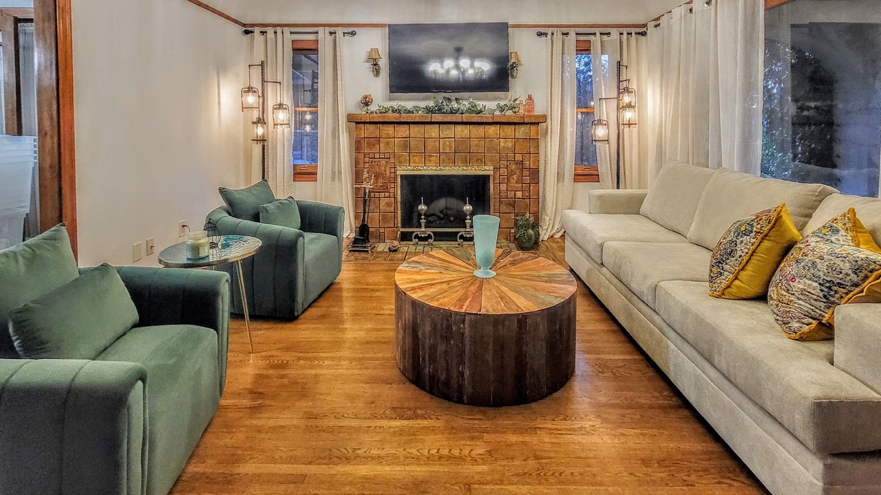 Photo of Livingroom in Walnut Valley