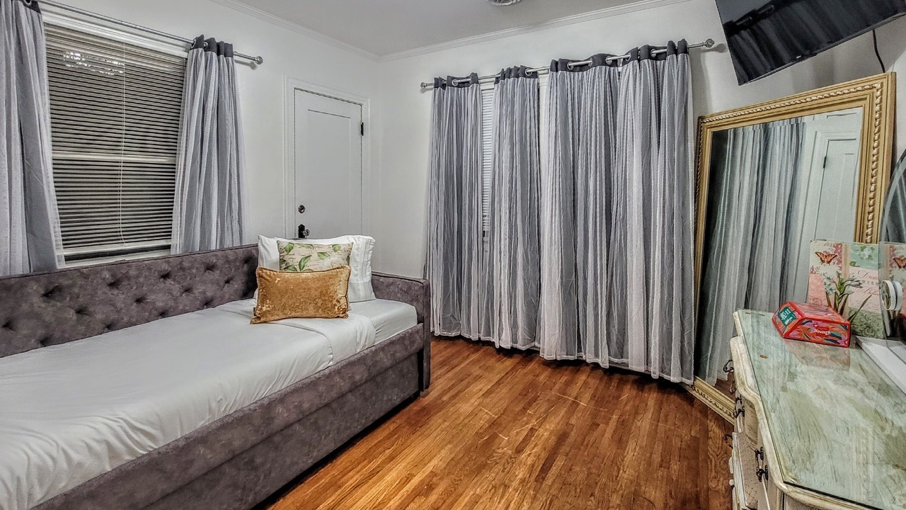 Photo of Bedroom in Walnut Valley