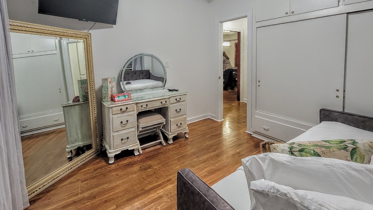 Photo of Bedroom in Walnut Valley