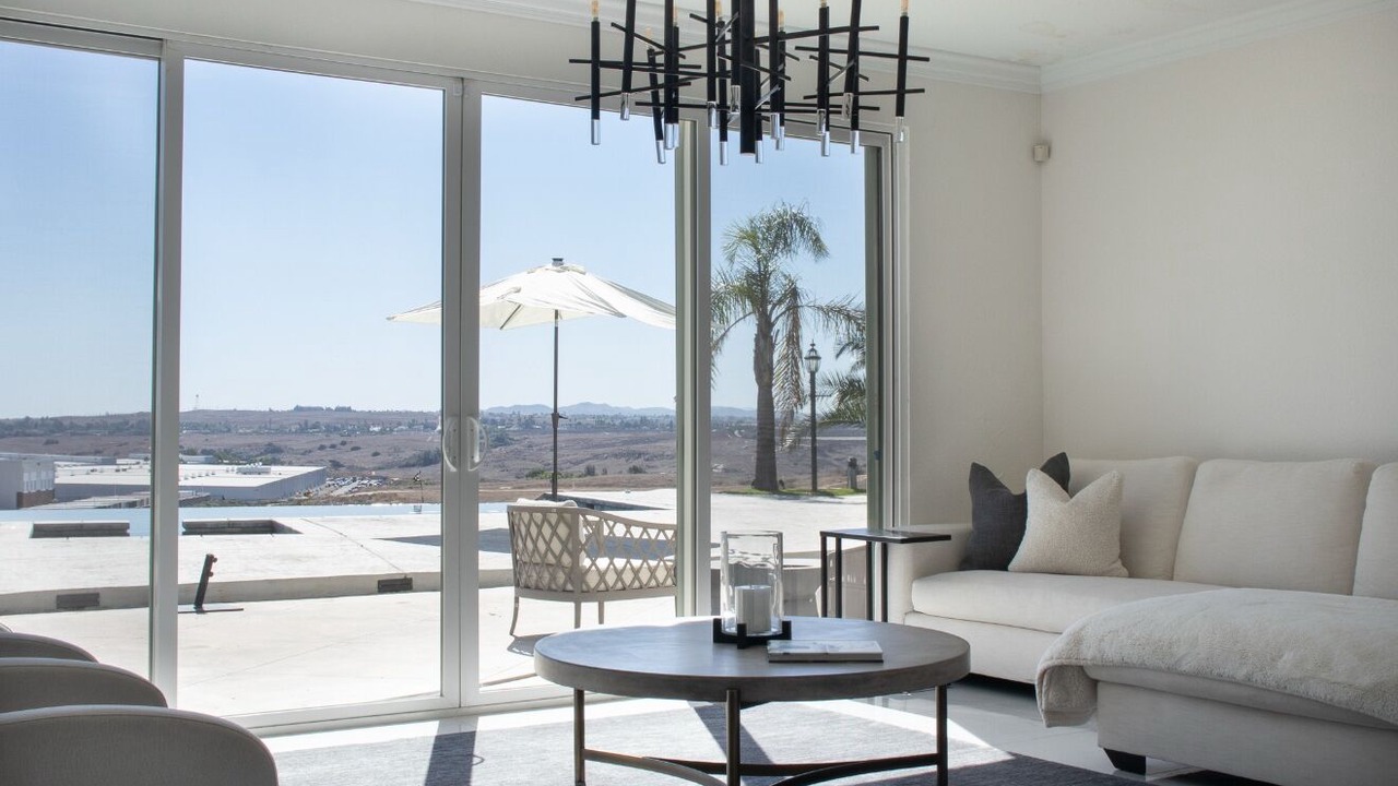 Photo of Livingroom in Estates at Canyon Crest