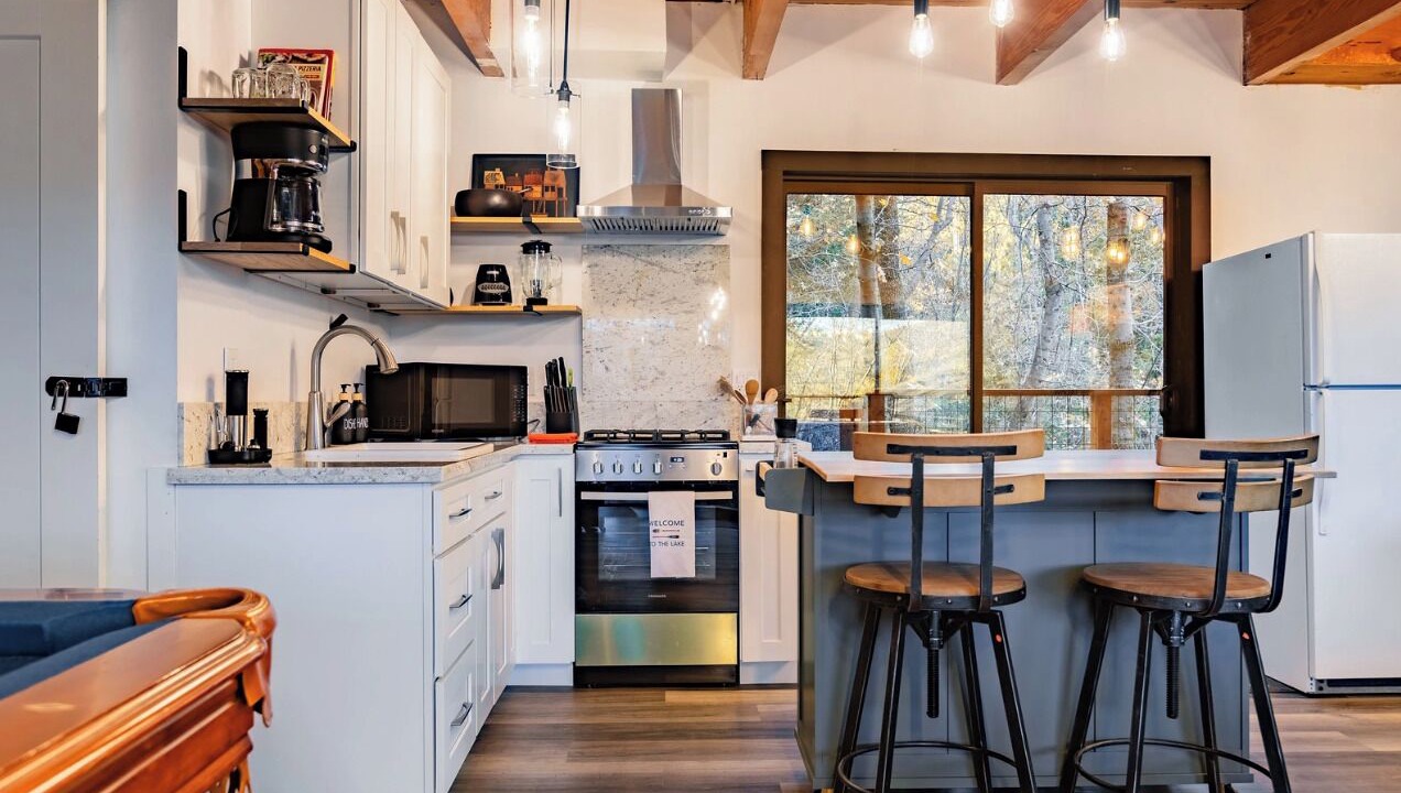 Photo of Kitchen in Lake Arrowhead