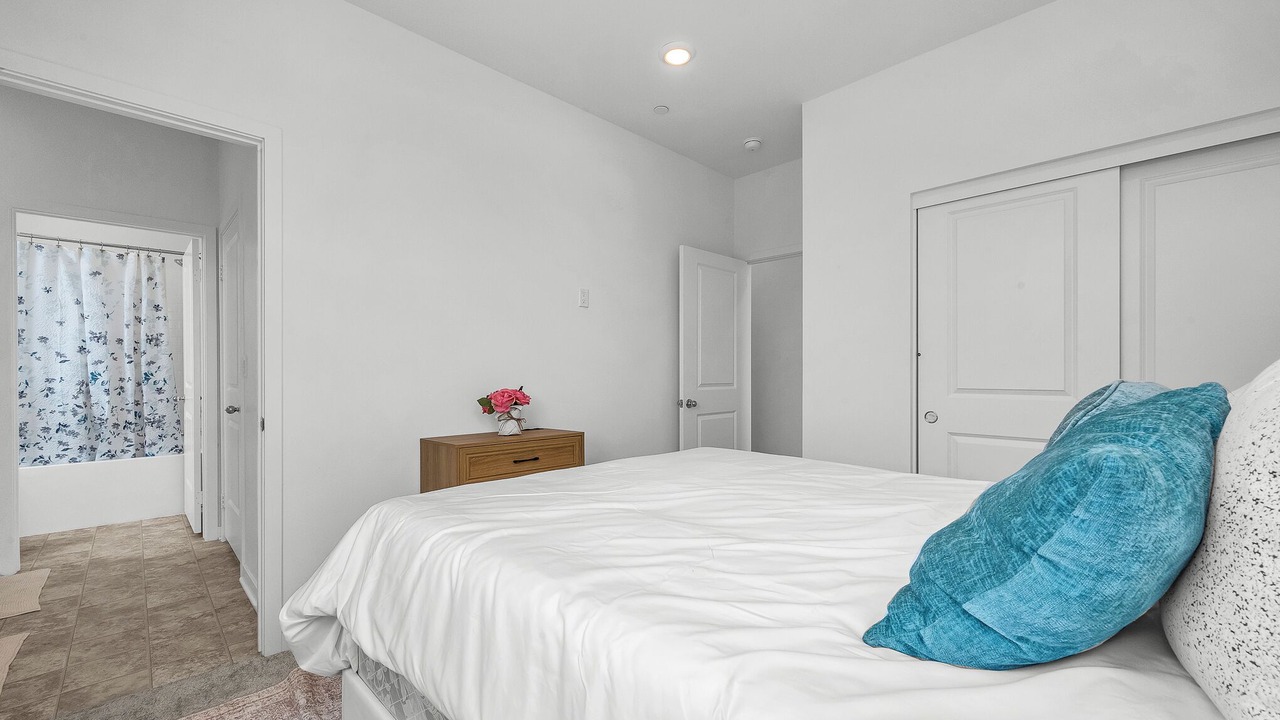 Photo of Bedroom in North Hills East