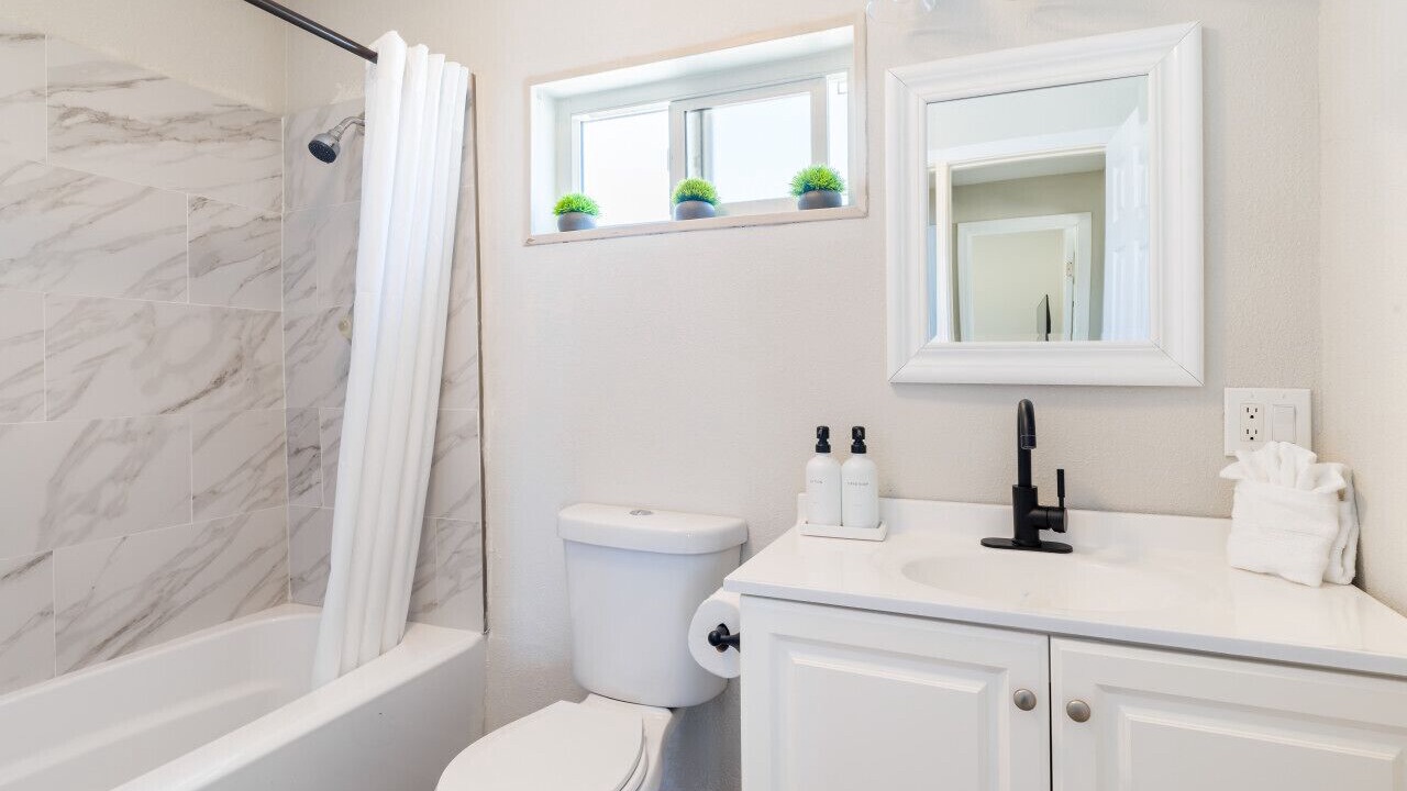 Photo of Bathroom in Wonder Valley