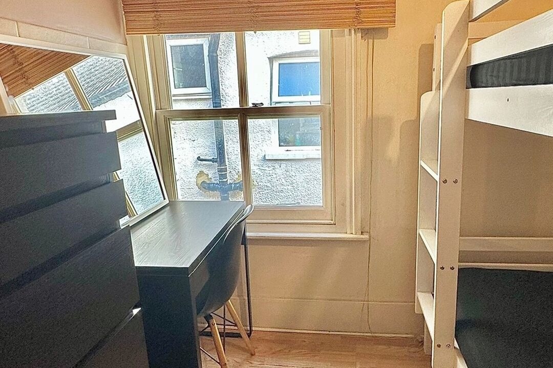Photo of Bedroom in Evelyn