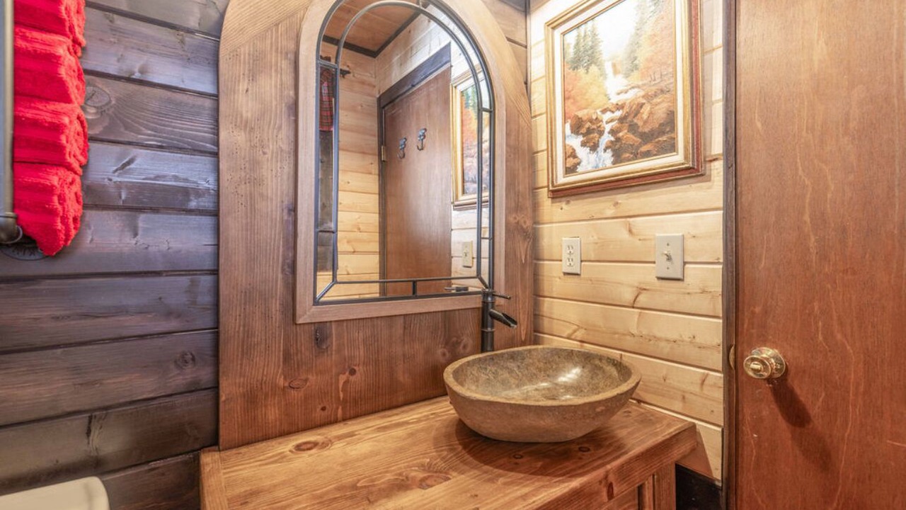 Photo of Bathroom in Woodlands