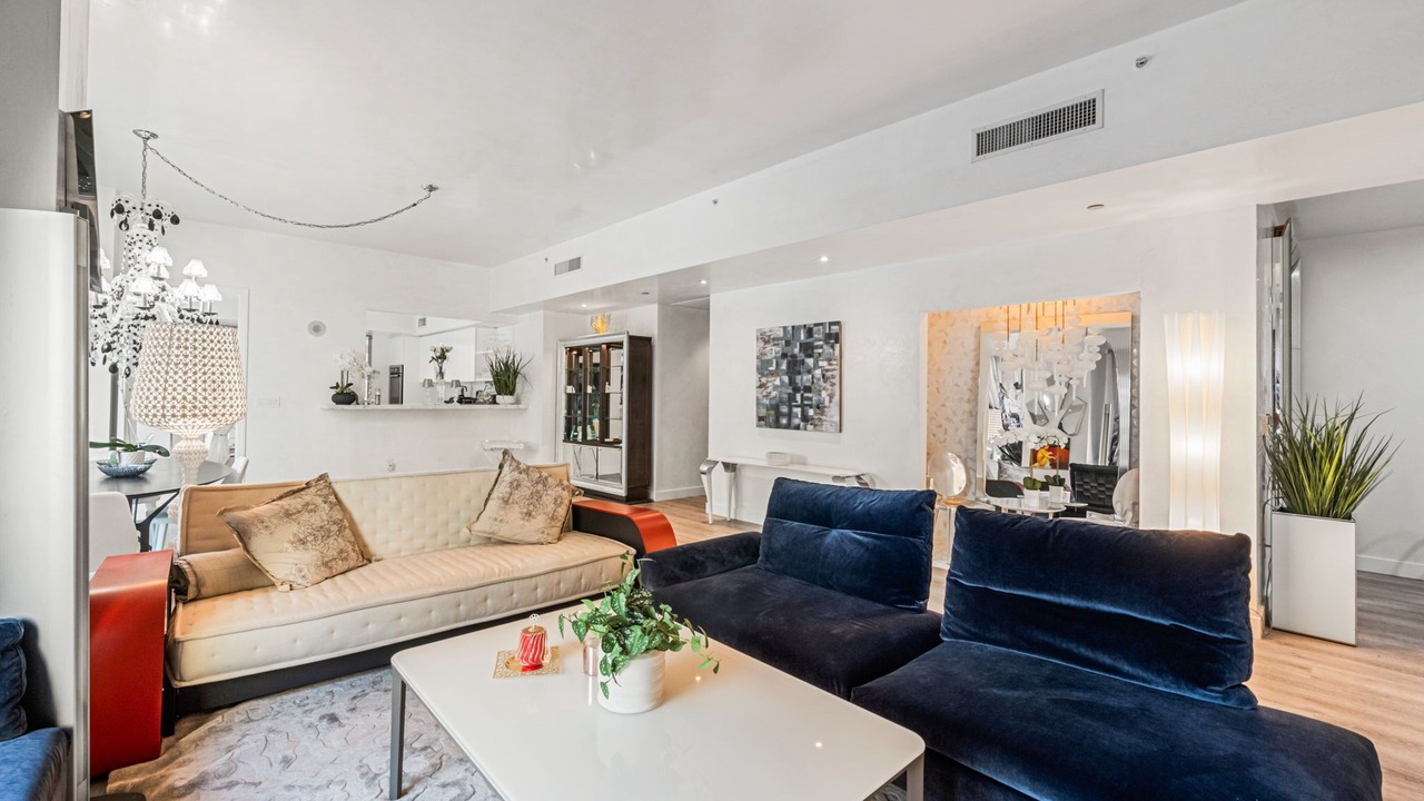 Photo of Livingroom in Westwood