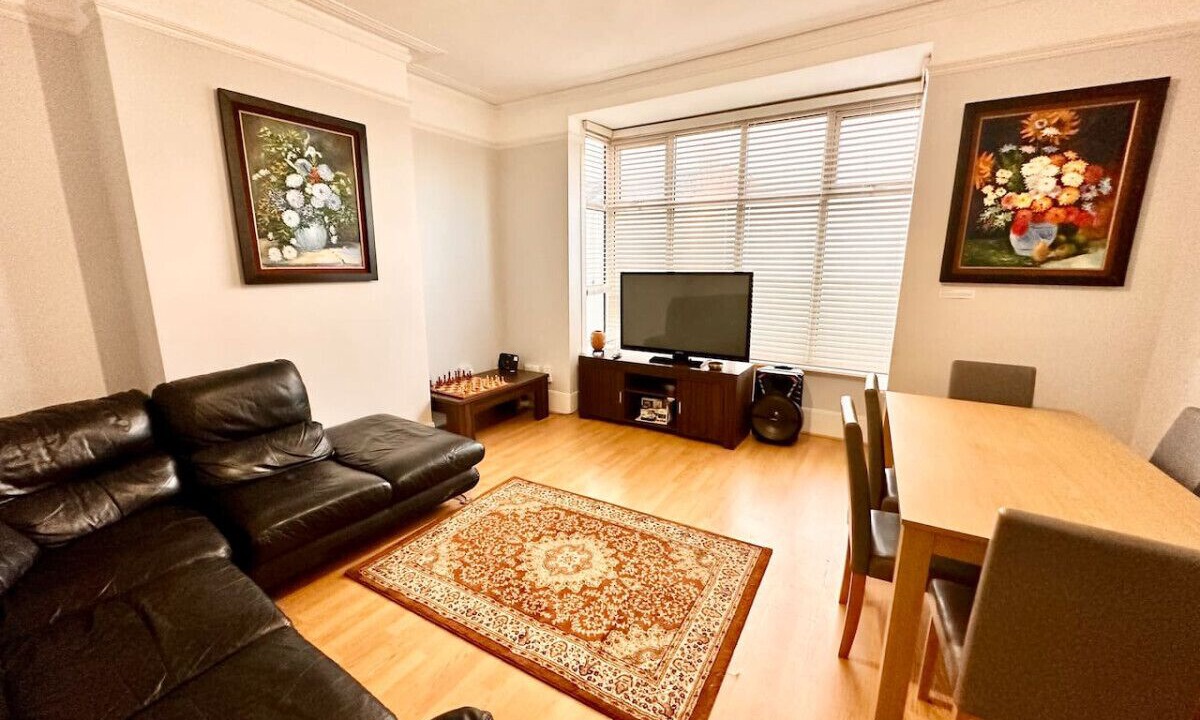 Photo of Livingroom in Ladywell
