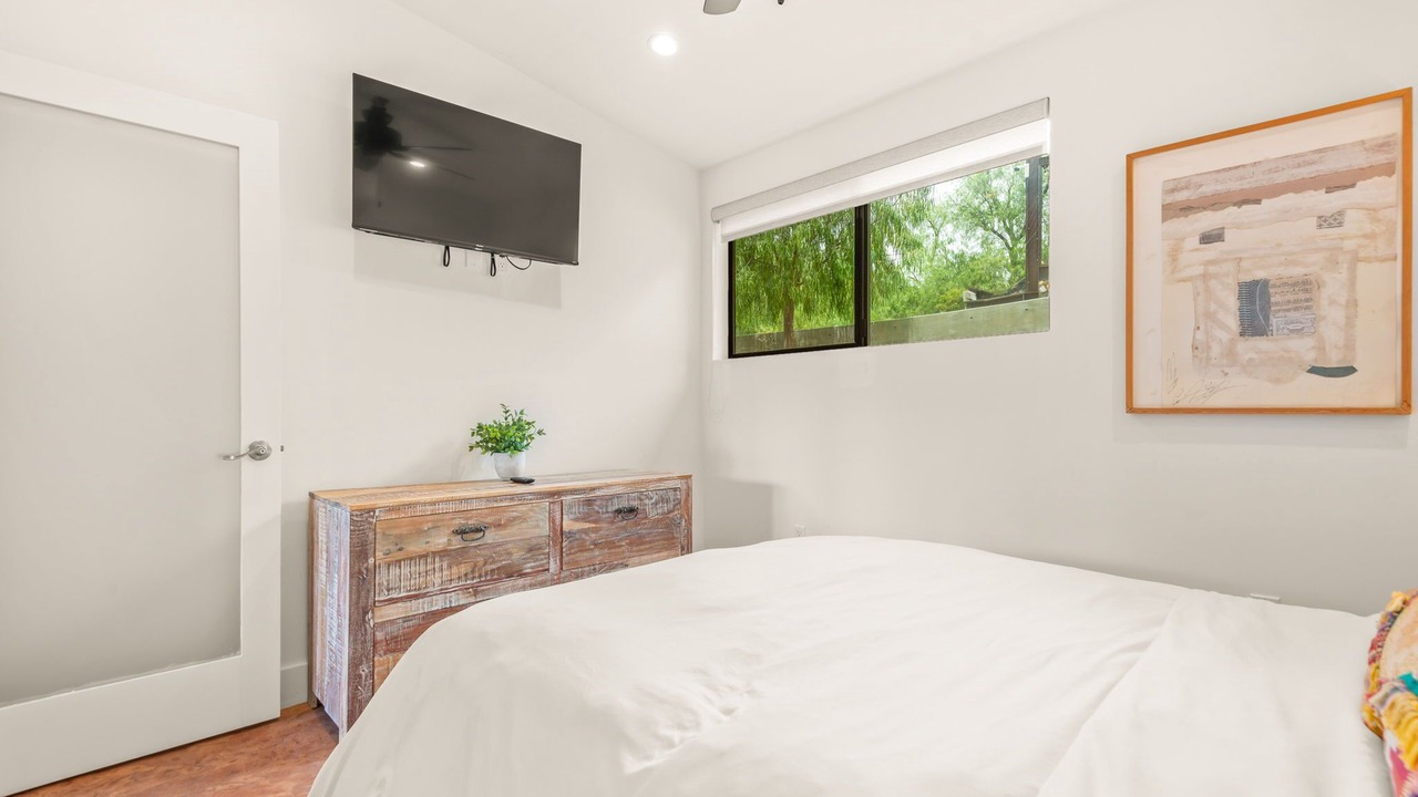 Photo of Bedroom in Agoura Hills