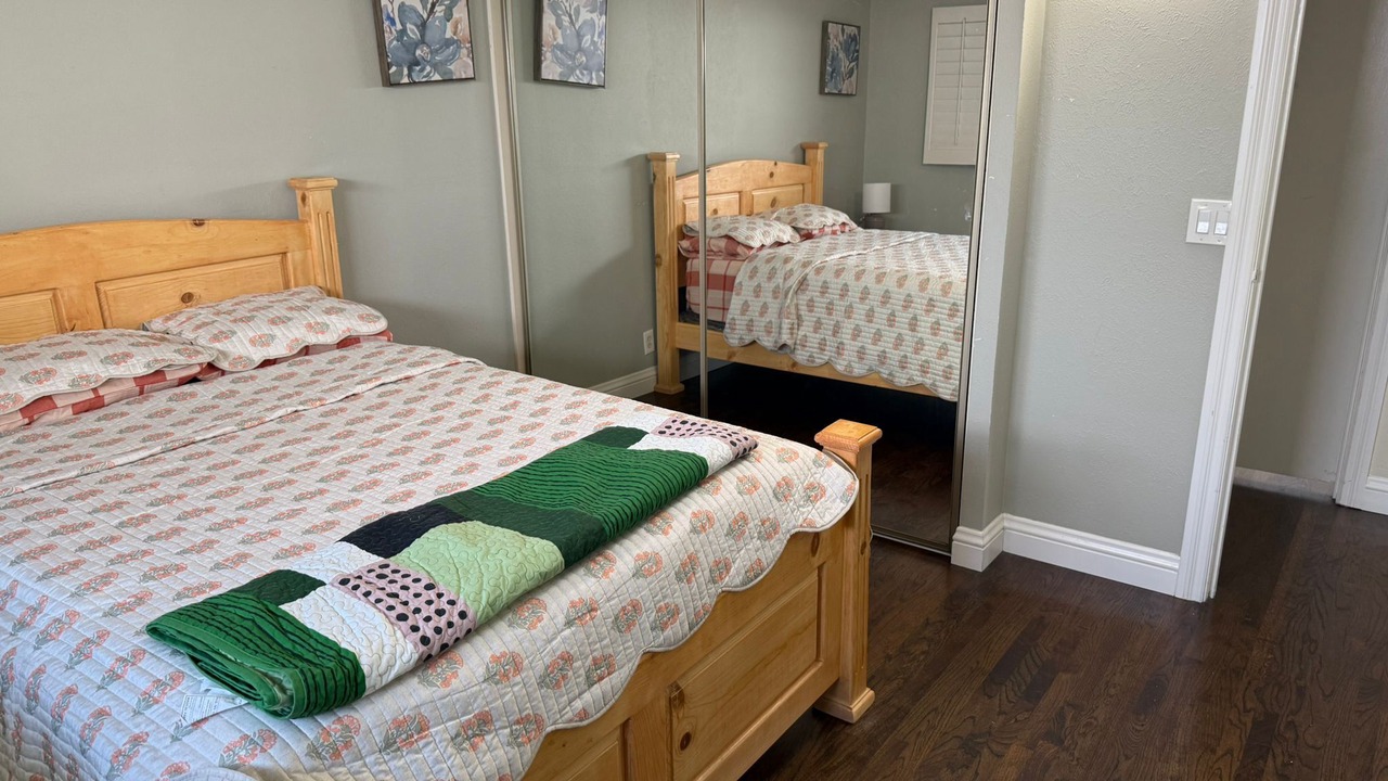 Photo of Bedroom in Huntington Beach