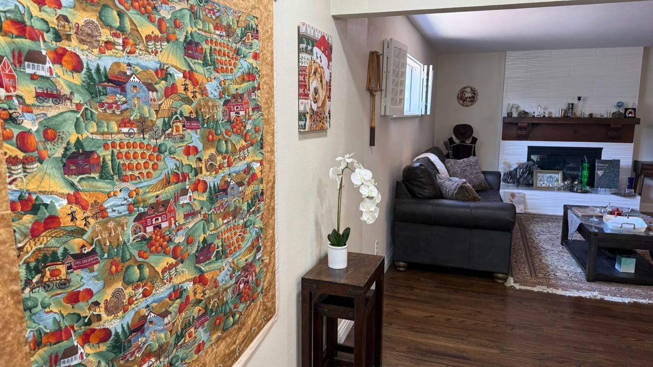 Photo of Livingroom in Huntington Beach