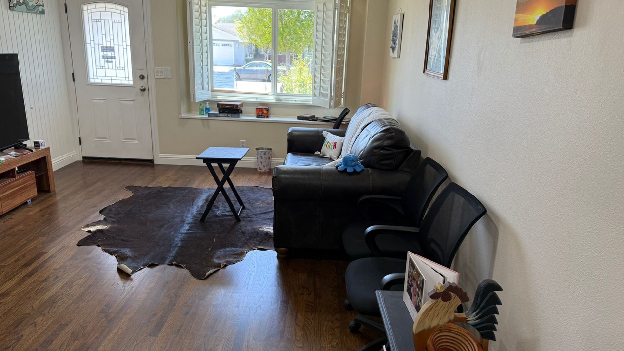 Photo of Livingroom in Huntington Beach