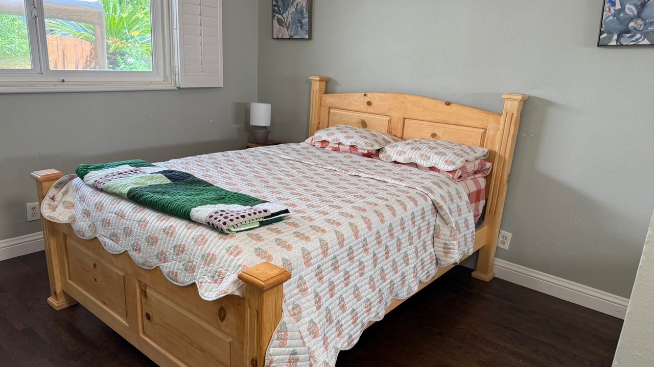 Photo of Bedroom in Huntington Beach